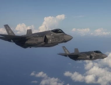 Πρόβα τζενεράλε: Aμερικανικά F-35 και ελληνικά F-16 σε αποστολές κρούσης (βίντεο)